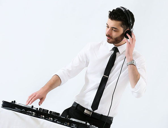 Wedding DJ Josh - Melbourne Djs - Disc Jockey